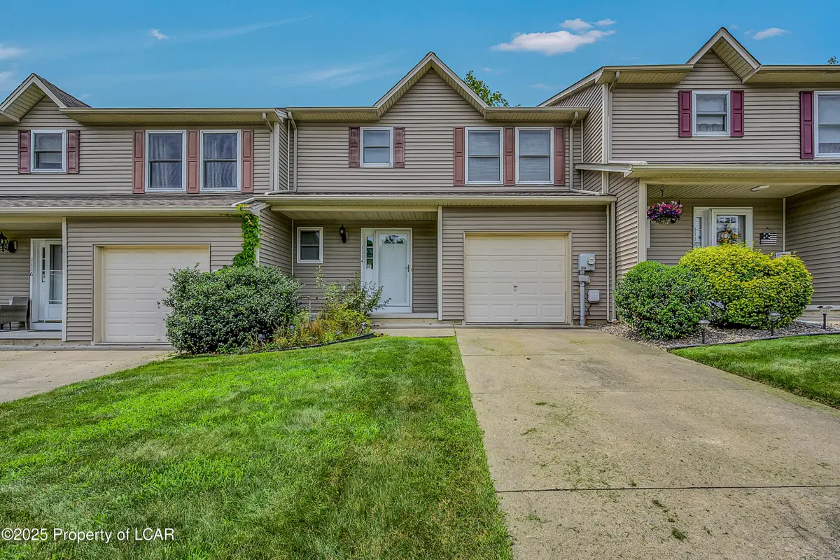 1114 Sunset Drive, Pittston in Pittston