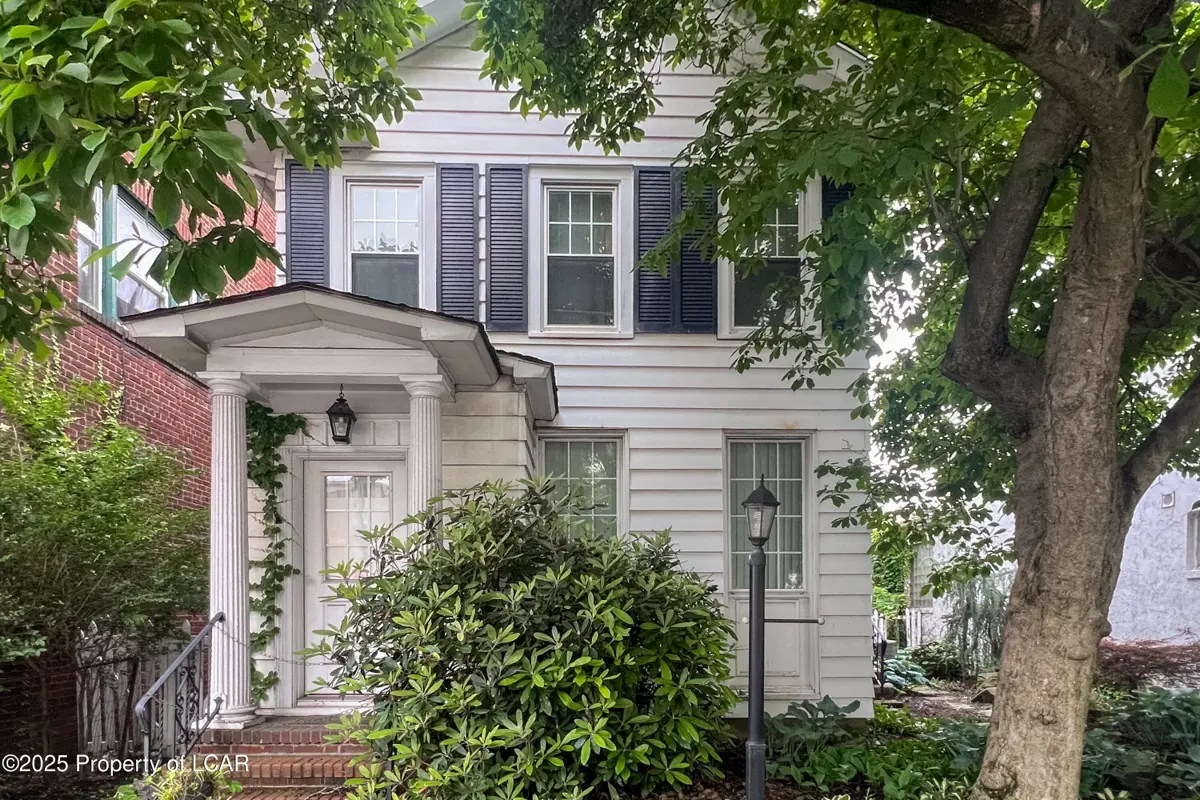 33 E South Street, Wilkes-Barre in Wilkes-Barre