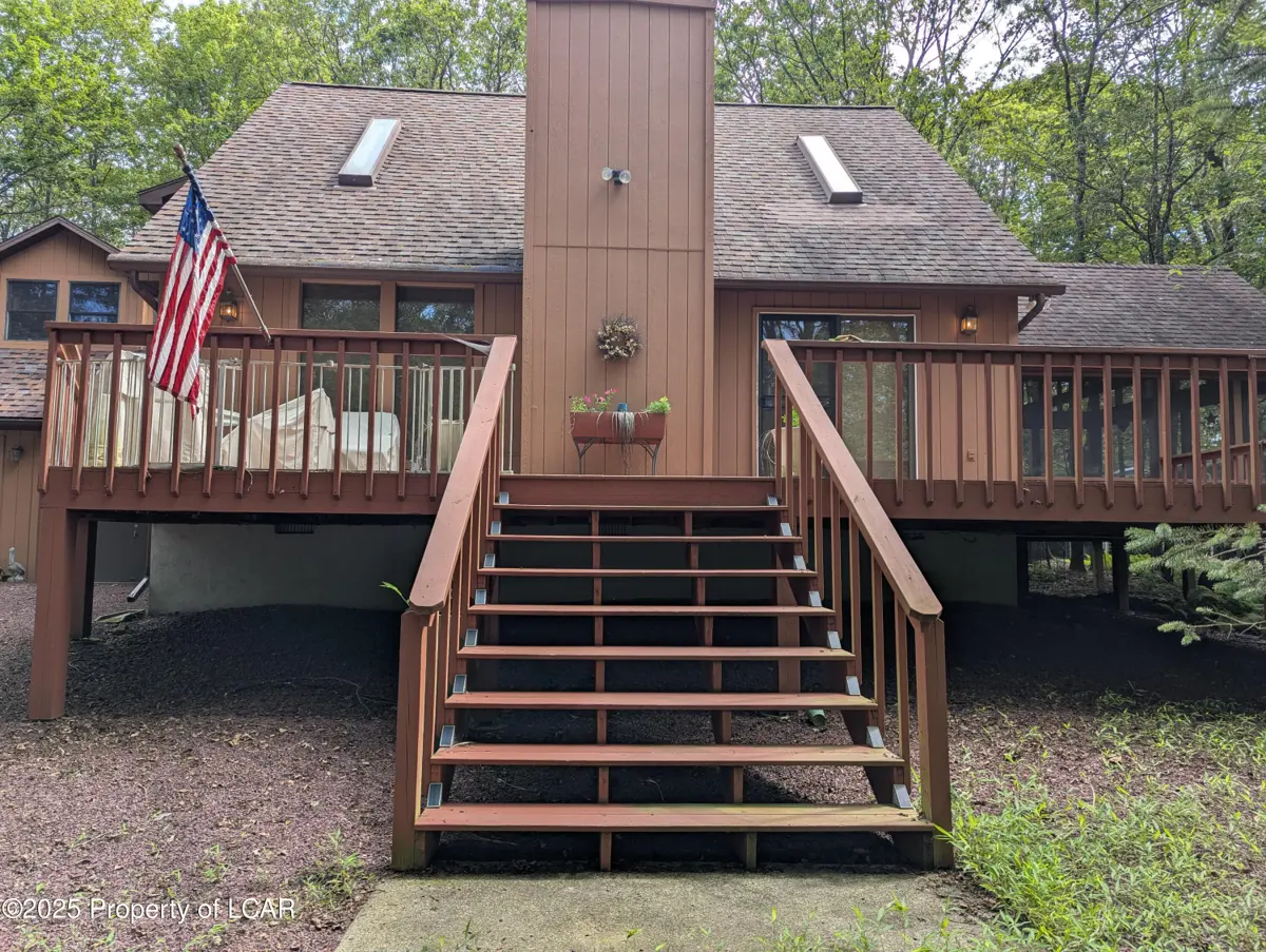 31 Piney Woods Drive, Jim Thorpe in Jim Thorpe