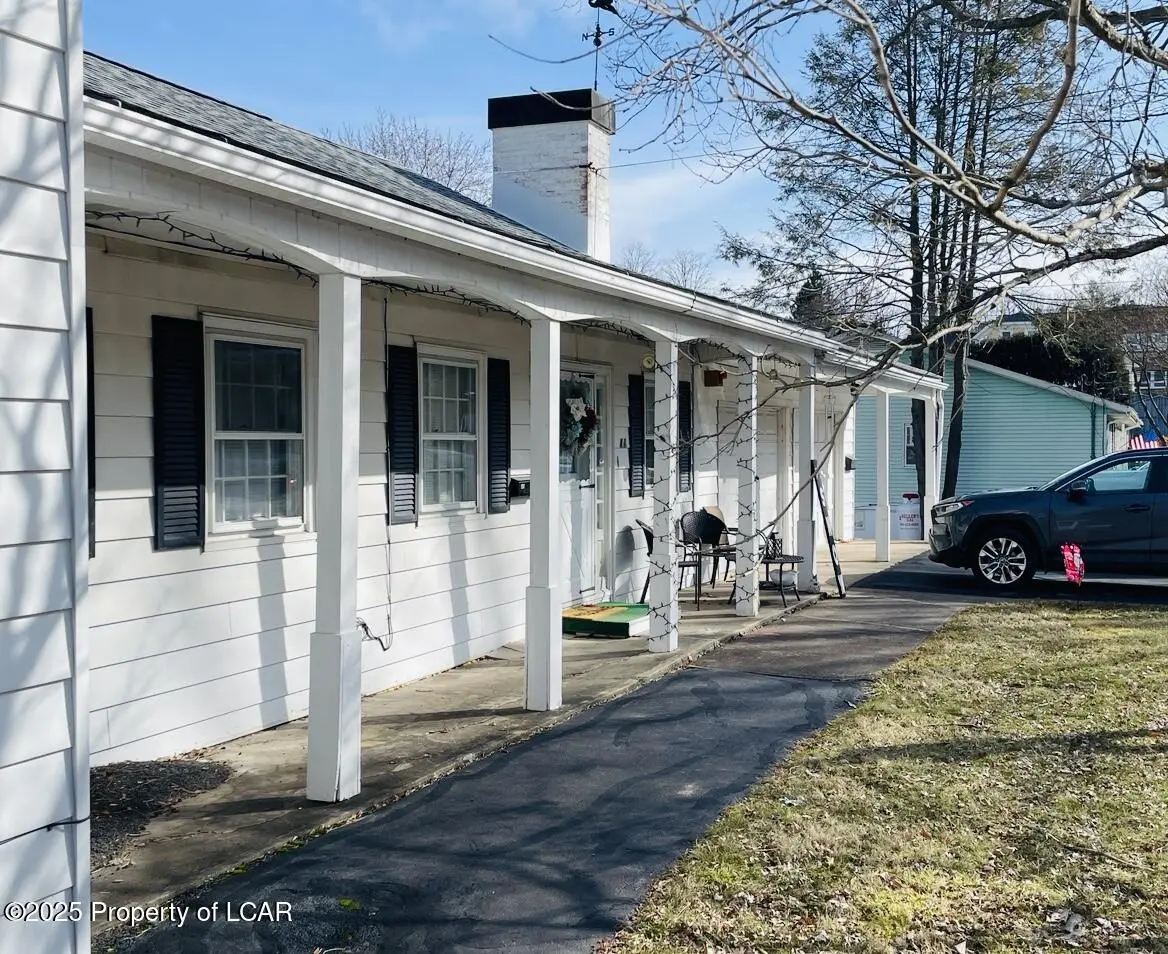 41 Lehman Avenue Front, Dallas in Dallas
