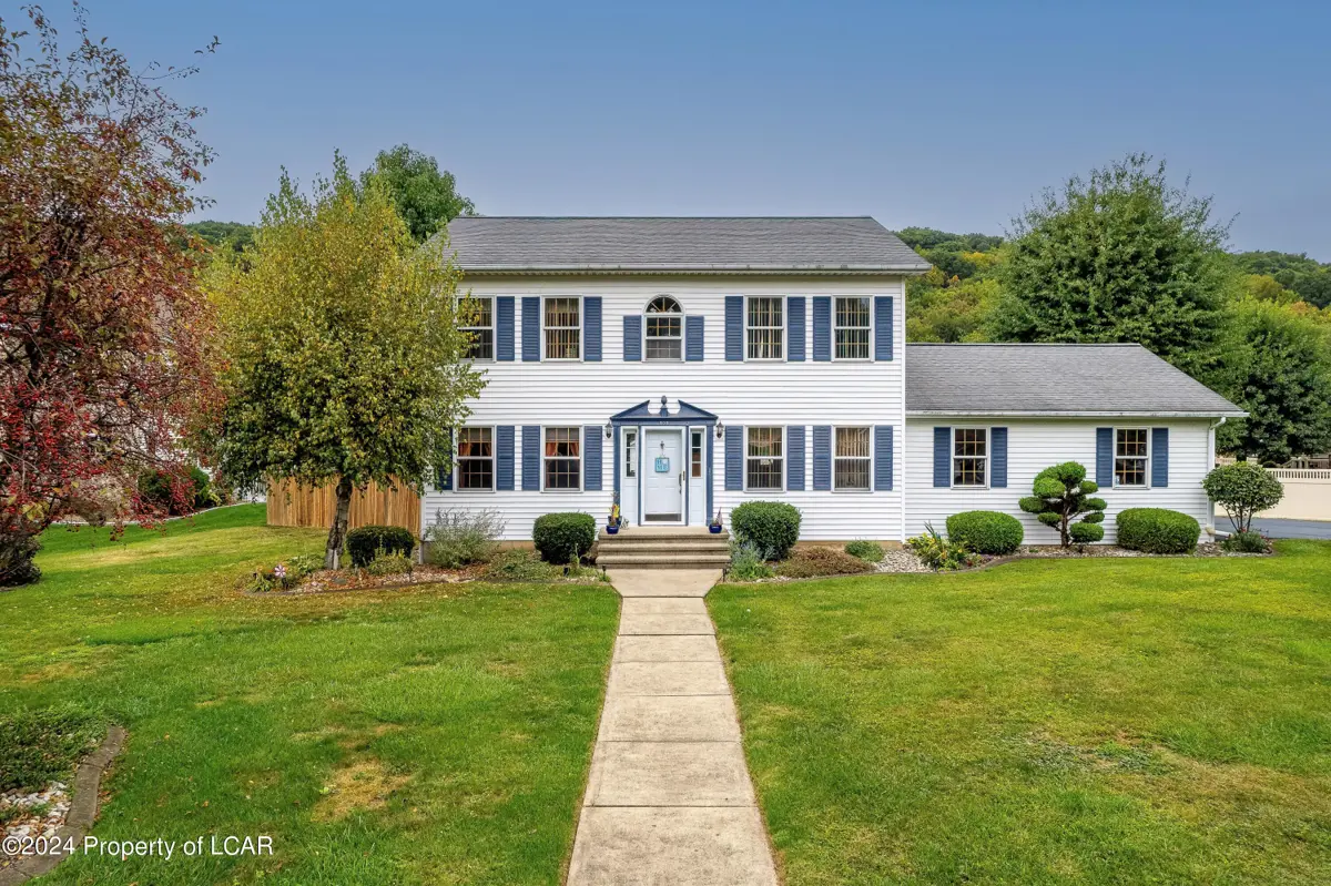 205 Mary's Circle, Exeter in Exeter
