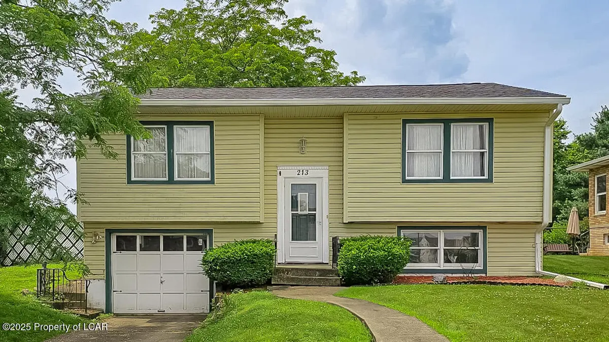 213 Anthracite Avenue, Exeter in Exeter