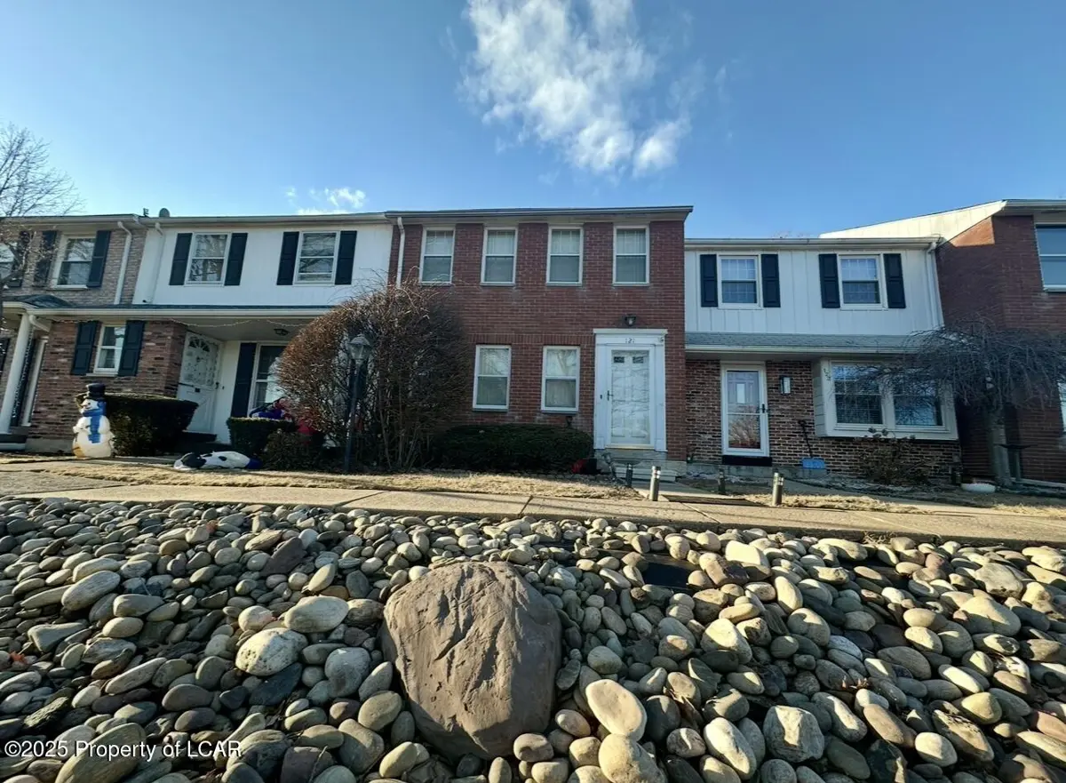 121 Haverford Drive, Wilkes-Barre in Wilkes-Barre
