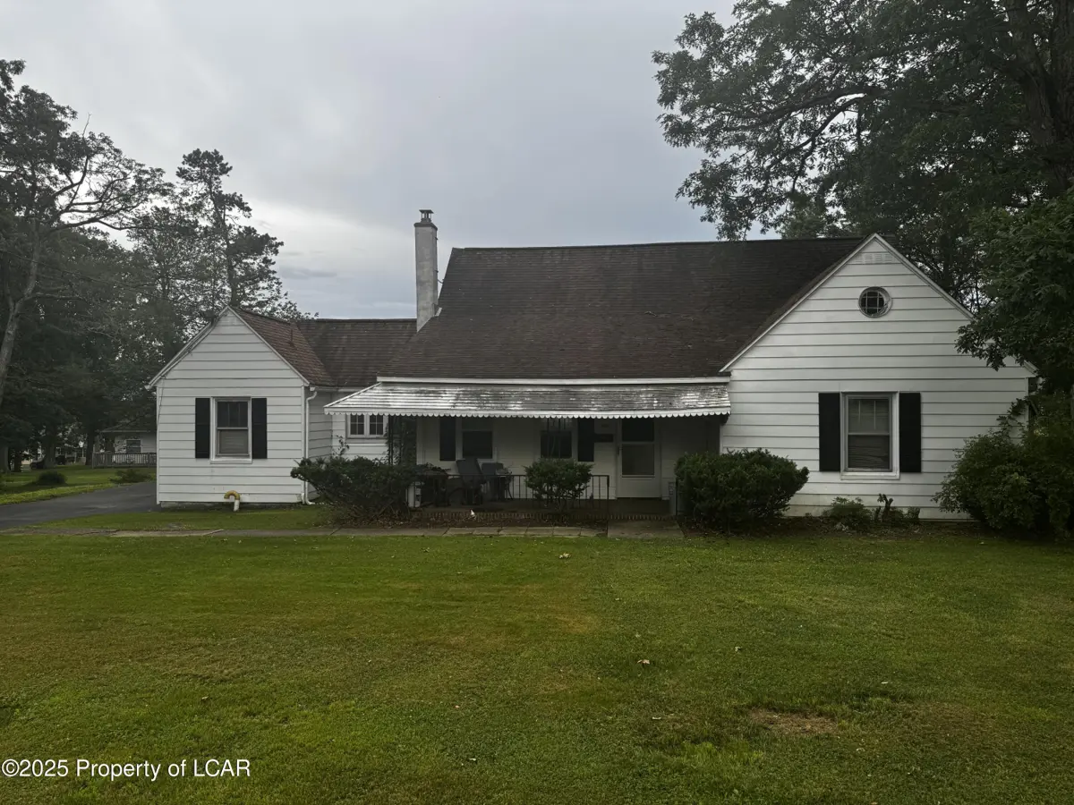 420 CRESCENT Road, Bear Creek in Bear Creek