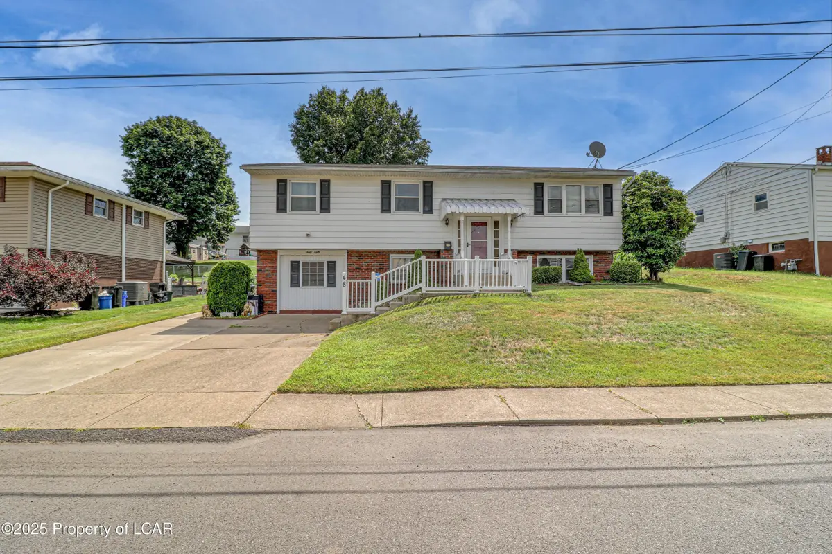 48 Alexie Road, Hanover Township in Hanover Township