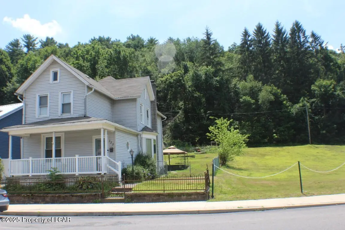 135 E Main Street, Glen Lyon in Glen Lyon