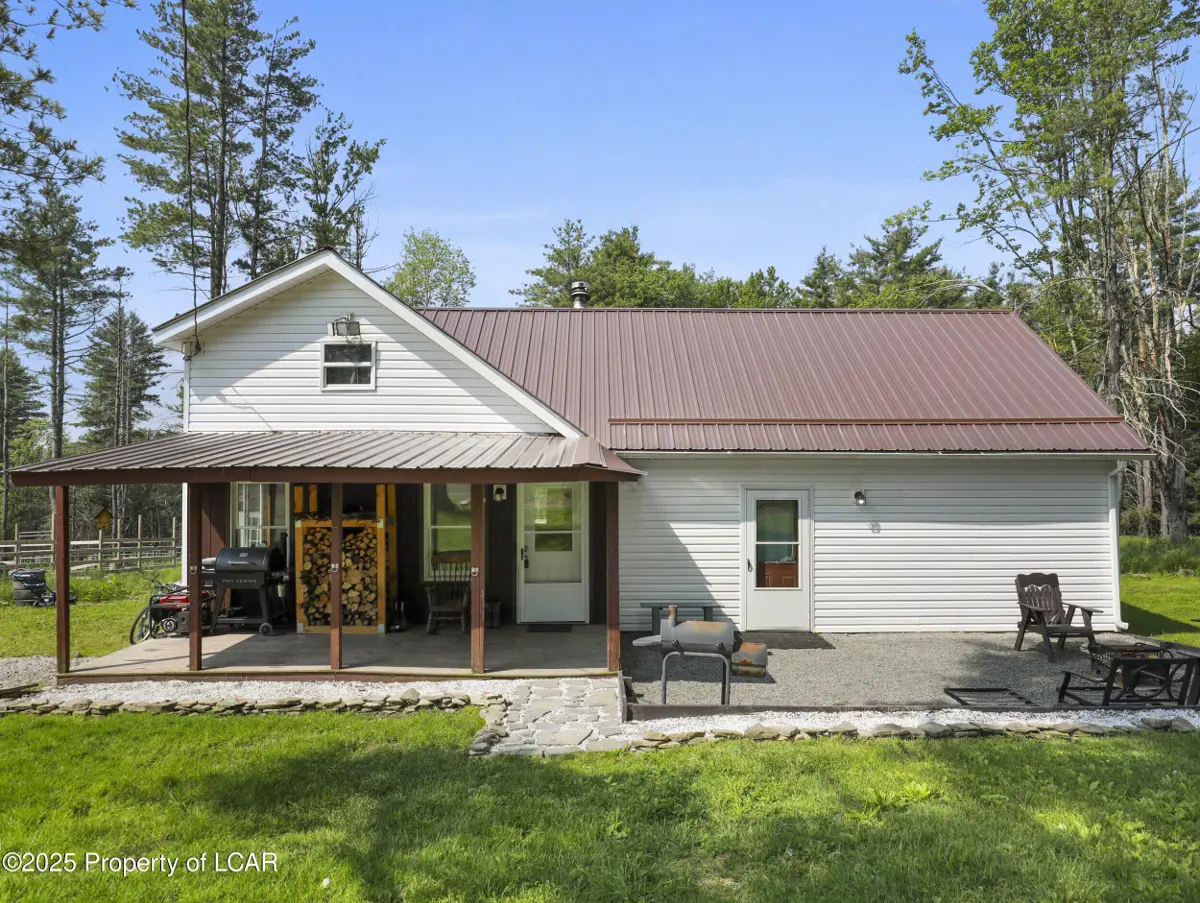 162 Brick House Road, Warren Center in Warren Center