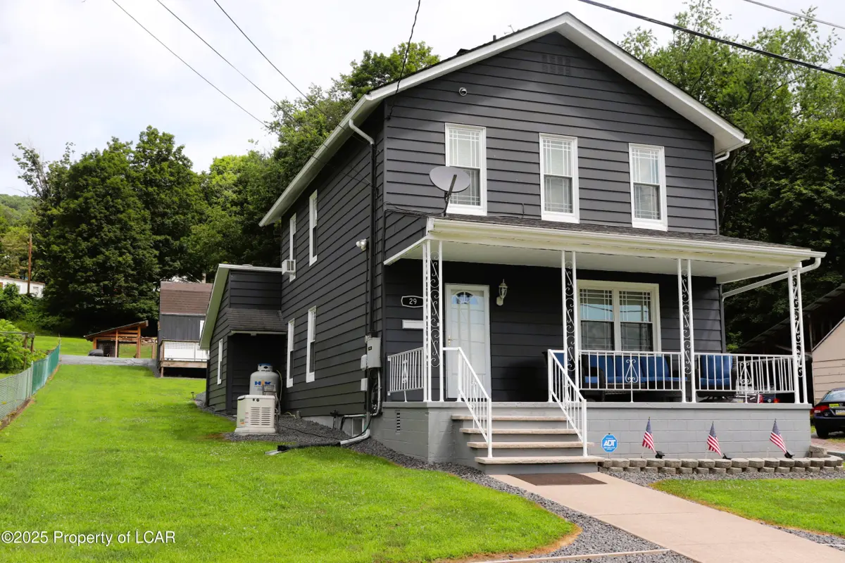 29 Fellows Street, Shickshinny in Shickshinny