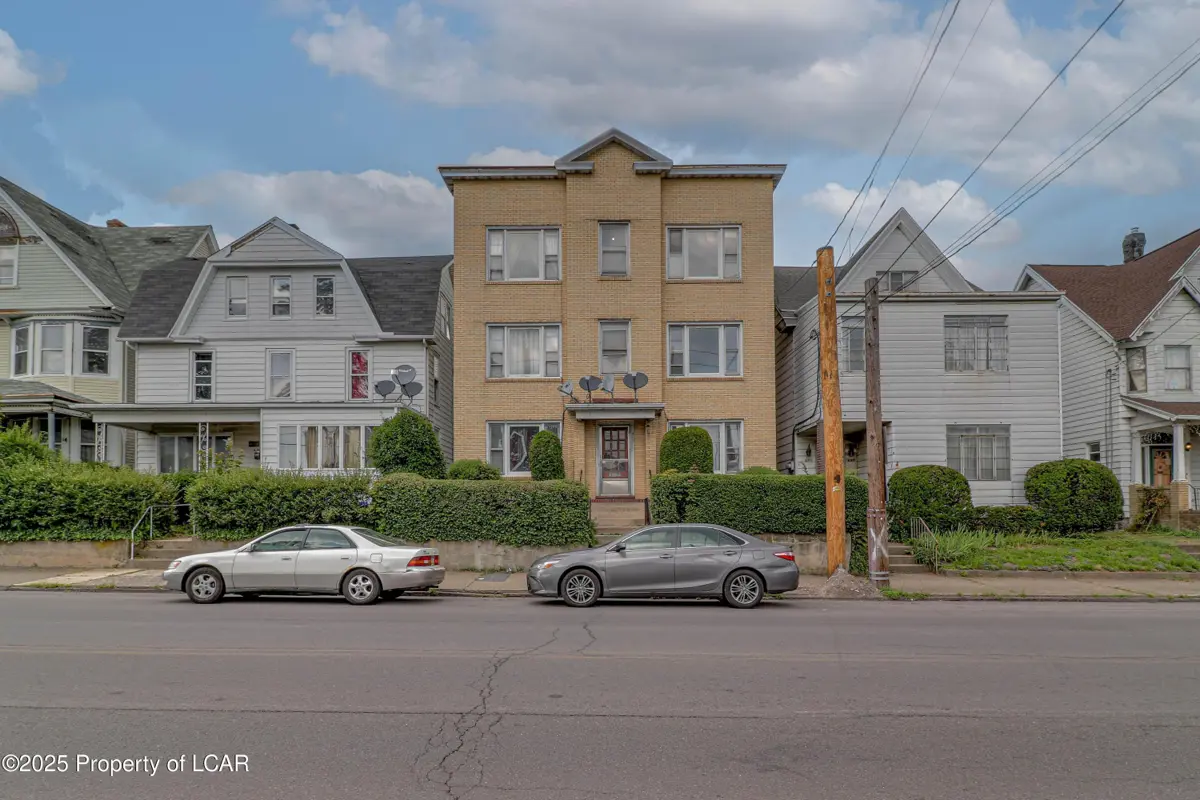 633 W Diamond Avenue, Hazleton in Hazleton
