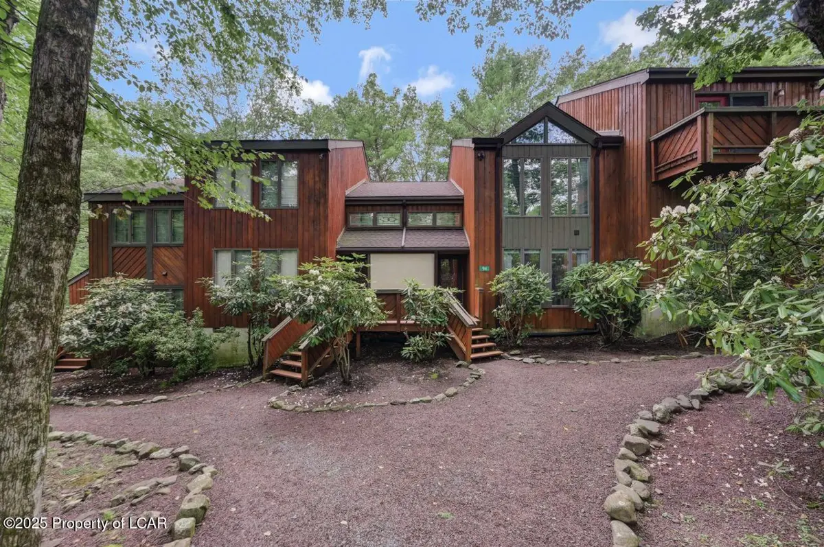 94 Red Fox Court, Lake Harmony in Lake Harmony