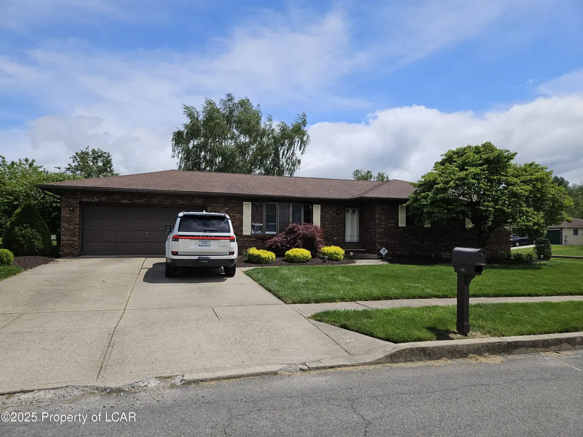 122 W Sparrow Drive, Larksville in Larksville