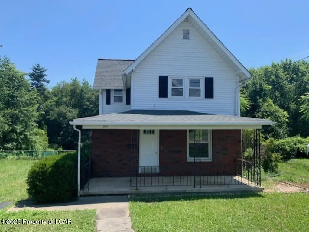 331 N Main Street, Plains in Plains
