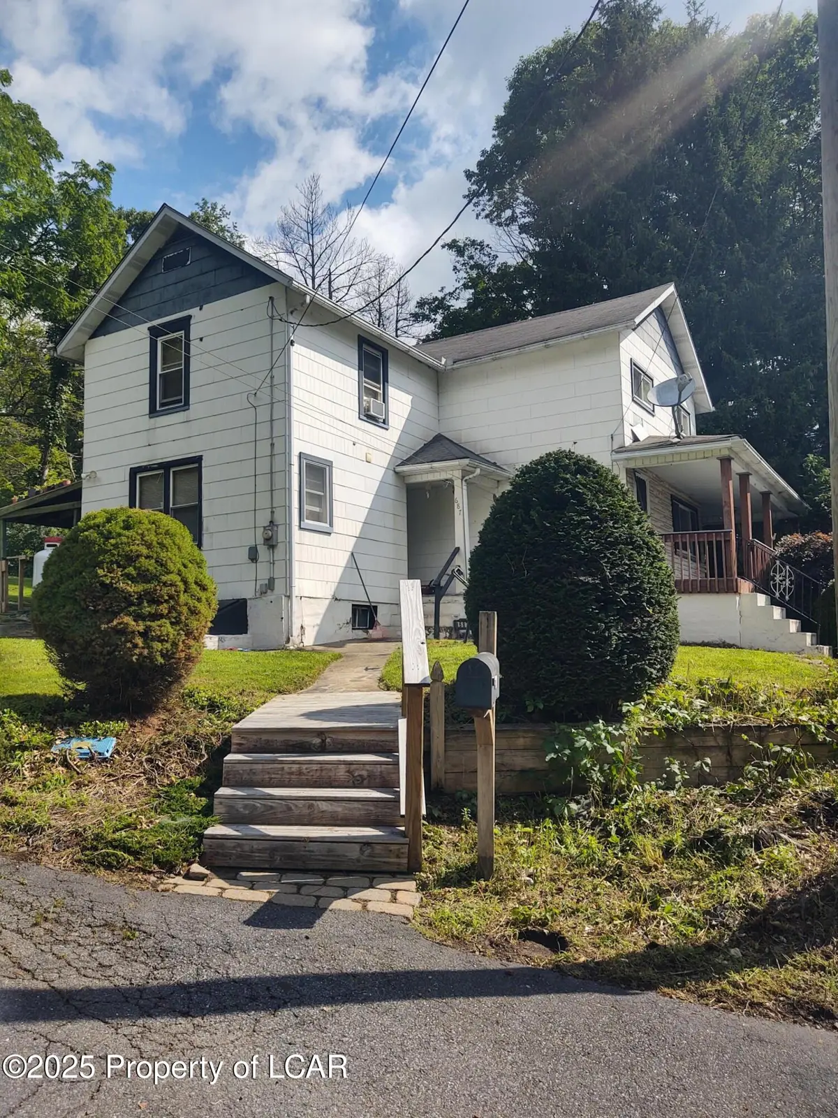 687 Dennis Lane, Plymouth in Plymouth