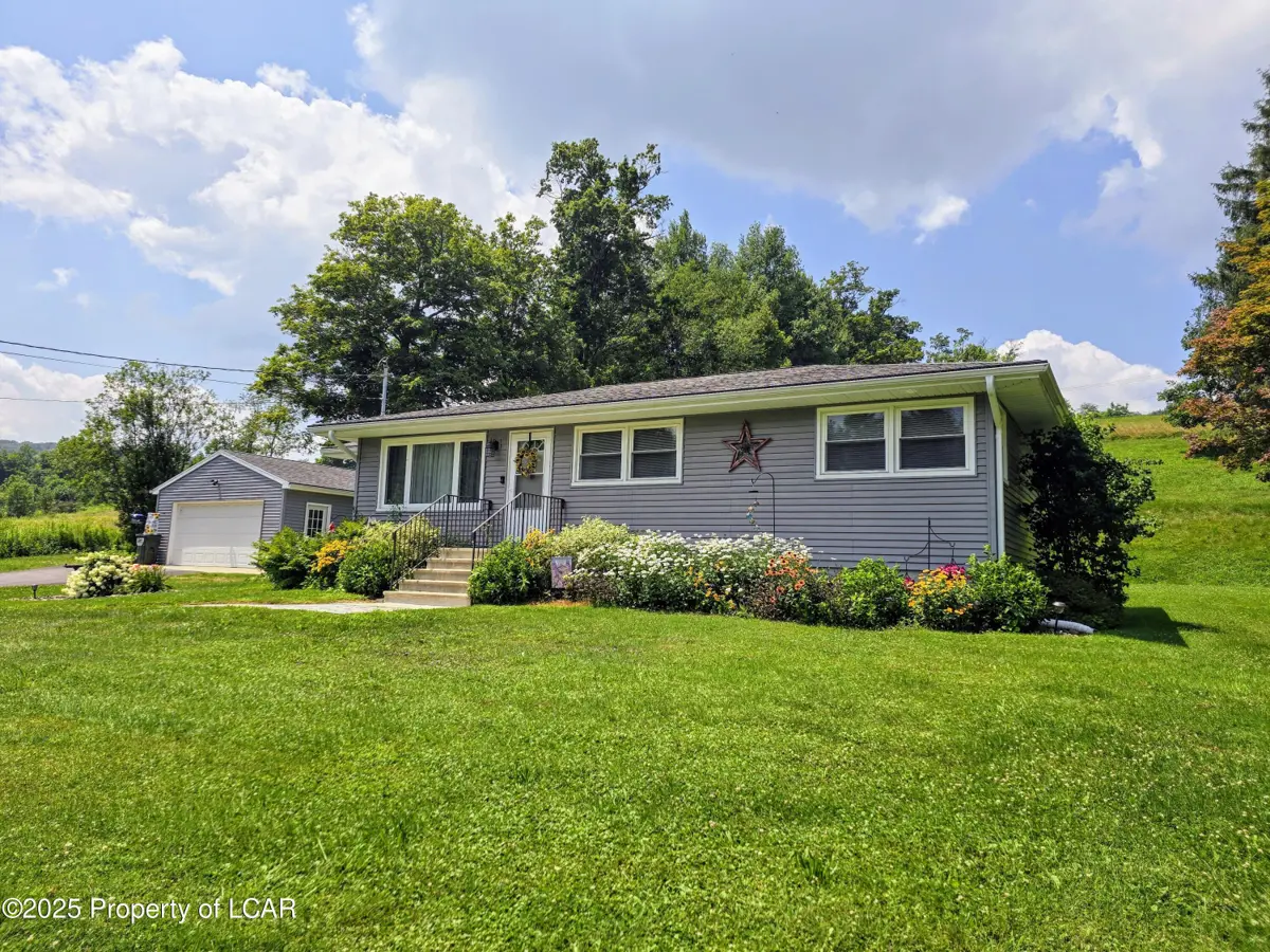 5237 PA-309, Monroe Township in Monroe Township