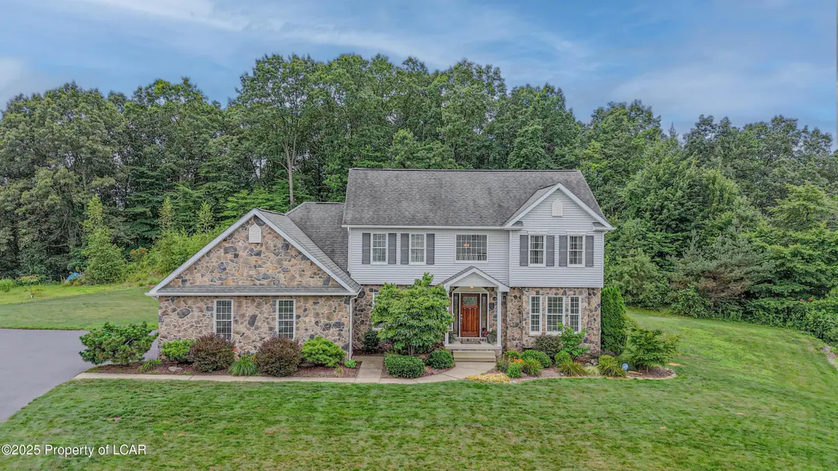1025 SUNRISE Drive, Yatesville in Yatesville