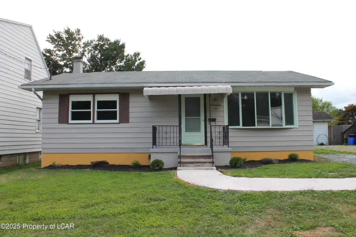 17 Creek Street, Swoyersville in Swoyersville