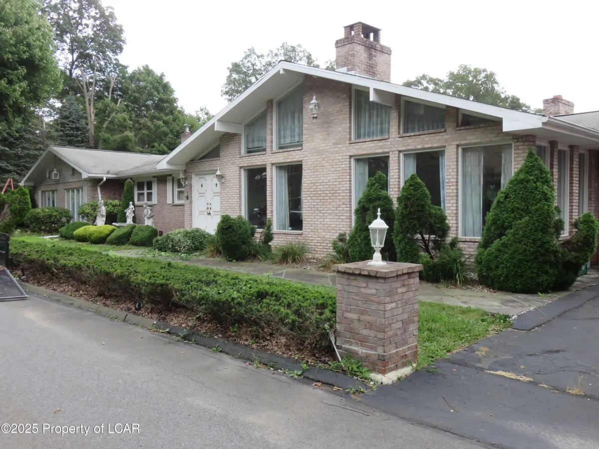 324 Dougherty Road, Pittston Township in Pittston Township
