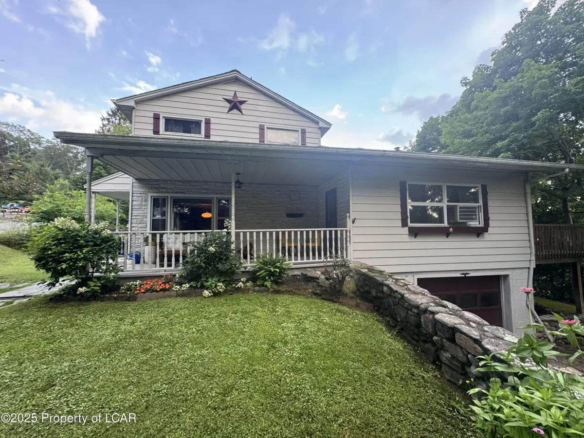 249 Cliffside Avenue, Shavertown in Shavertown