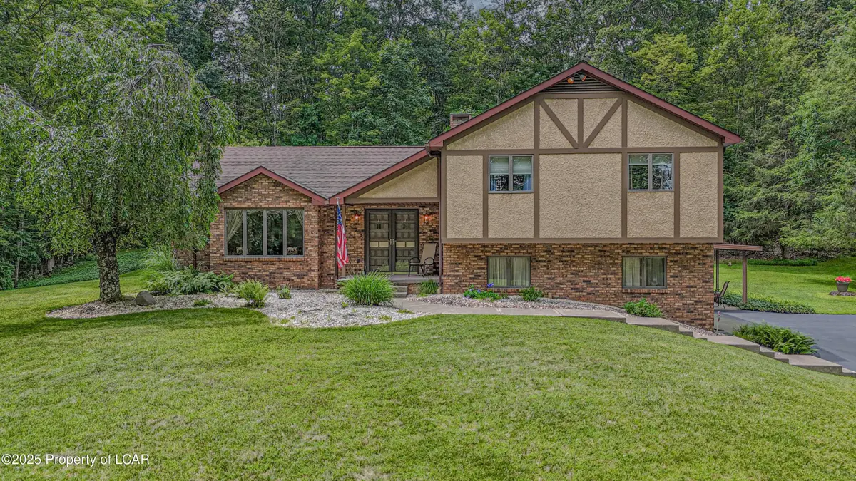 70 Sweet Valley Road, Hunlock Creek in Hunlock Creek