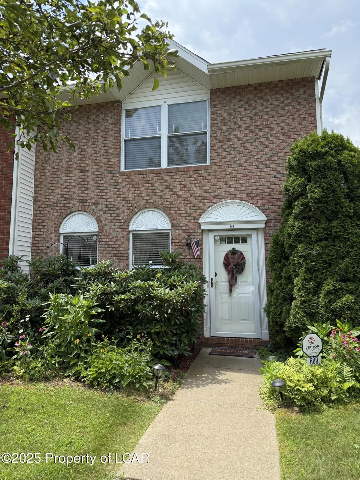 600 Lily Court, Exeter in Exeter