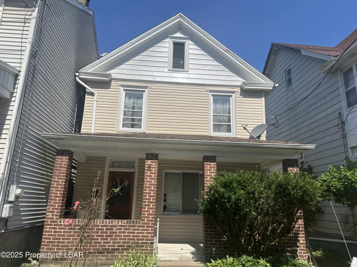 110 S Laurel Street, Hazleton in Hazleton