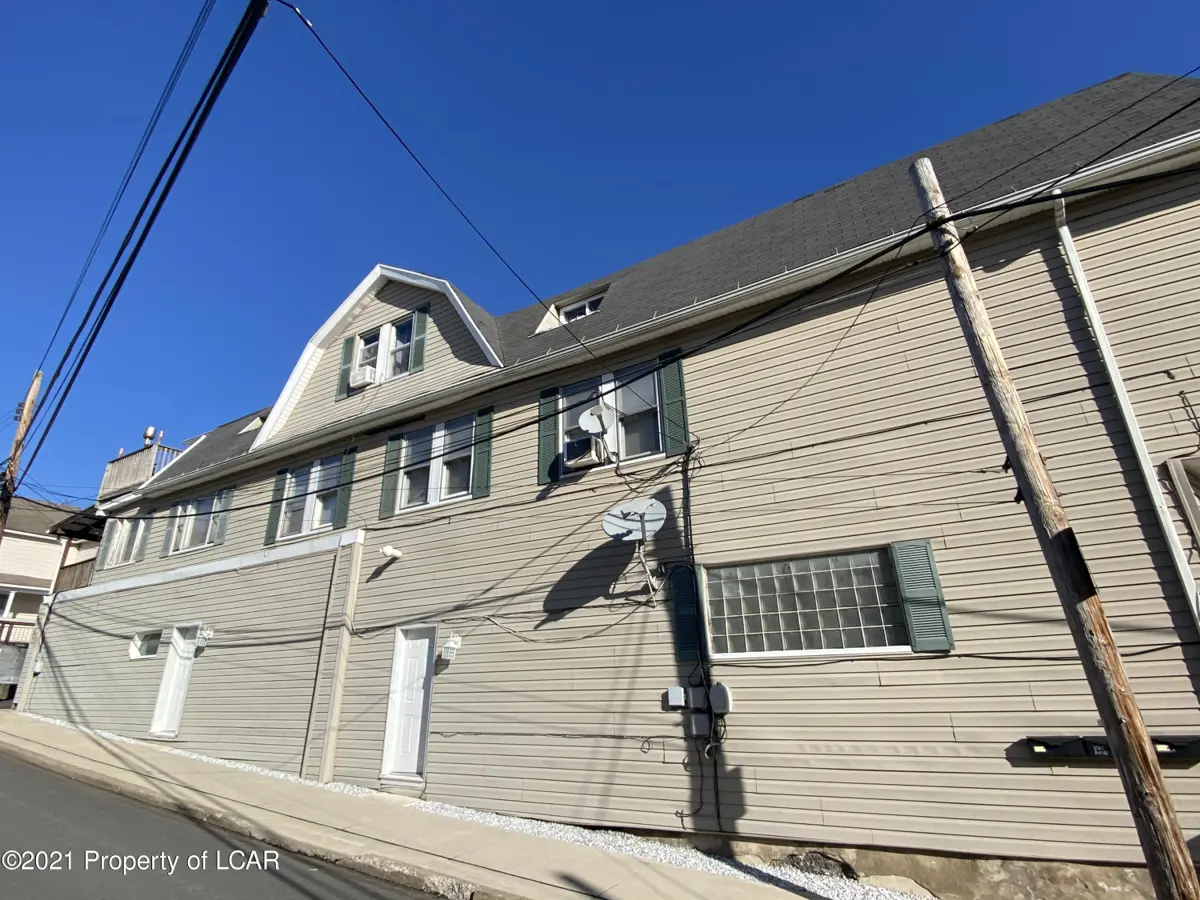 533-535 W Shawnee Avenue, Plymouth in Plymouth