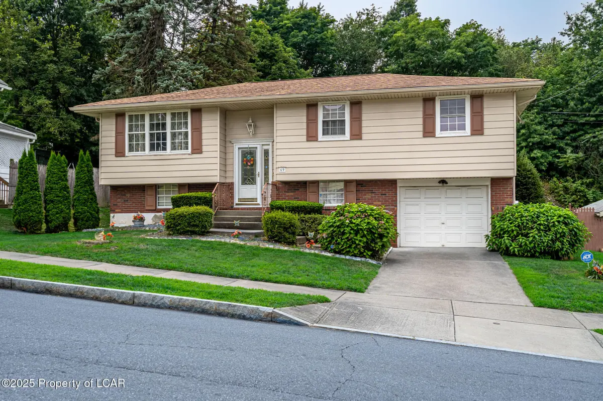 69 Nicholson Street, Wilkes-Barre in Wilkes-Barre