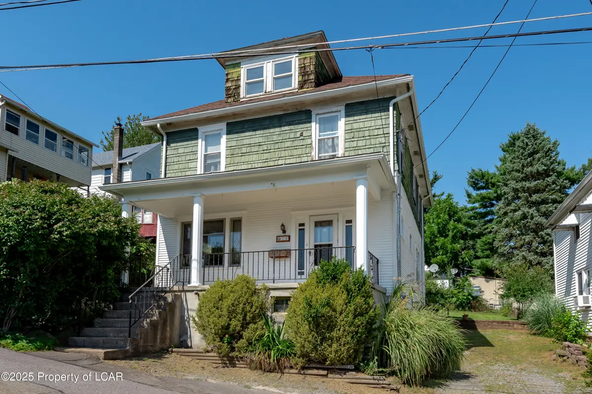 28 James Street, Hanover Township in Hanover Township