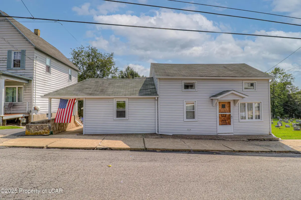109 Chapel Street, Pittston in Pittston
