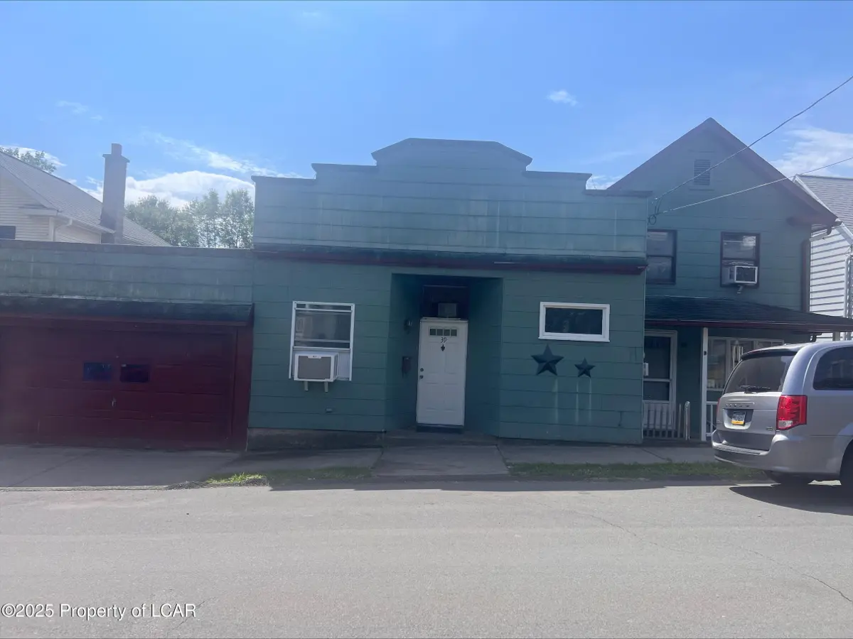 39 Arch Street, Glen Lyon in Glen Lyon