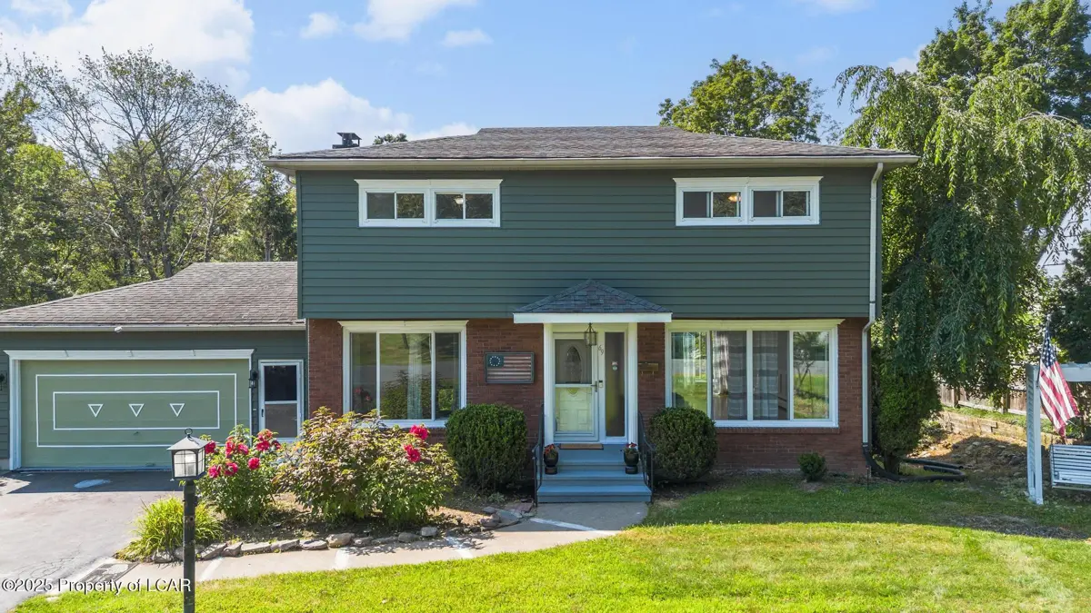 69 Spruce Street, Mountain Top in Mountain Top