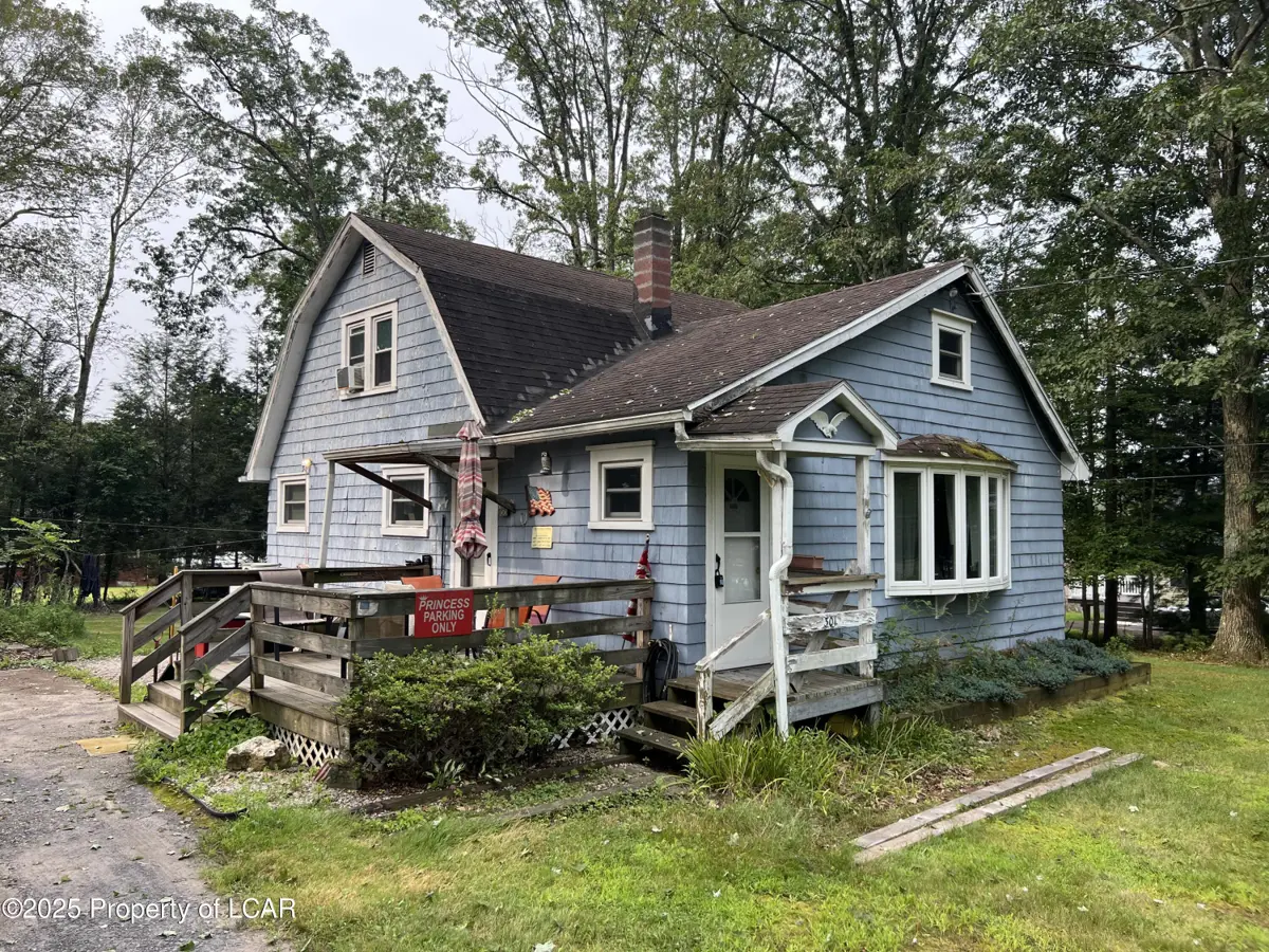 301 Nuangola Road, Mountain Top in Mountain Top