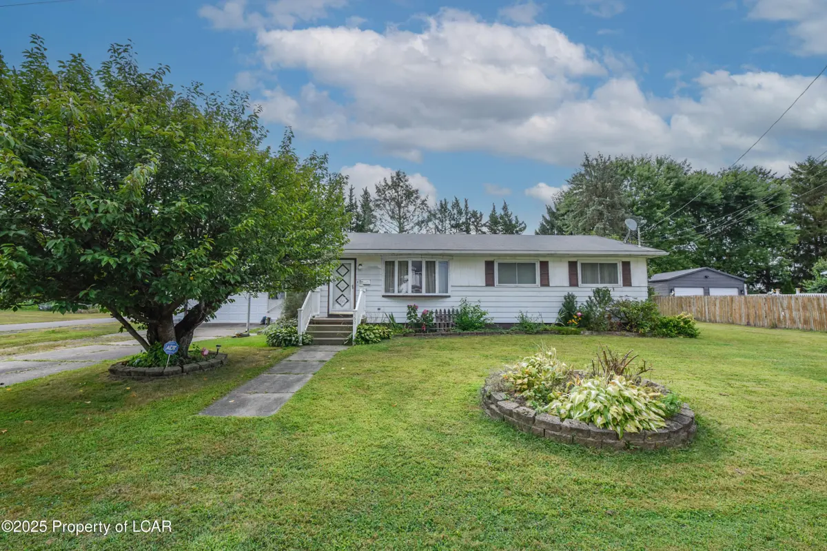 460 Wilson Street, Exeter in Exeter