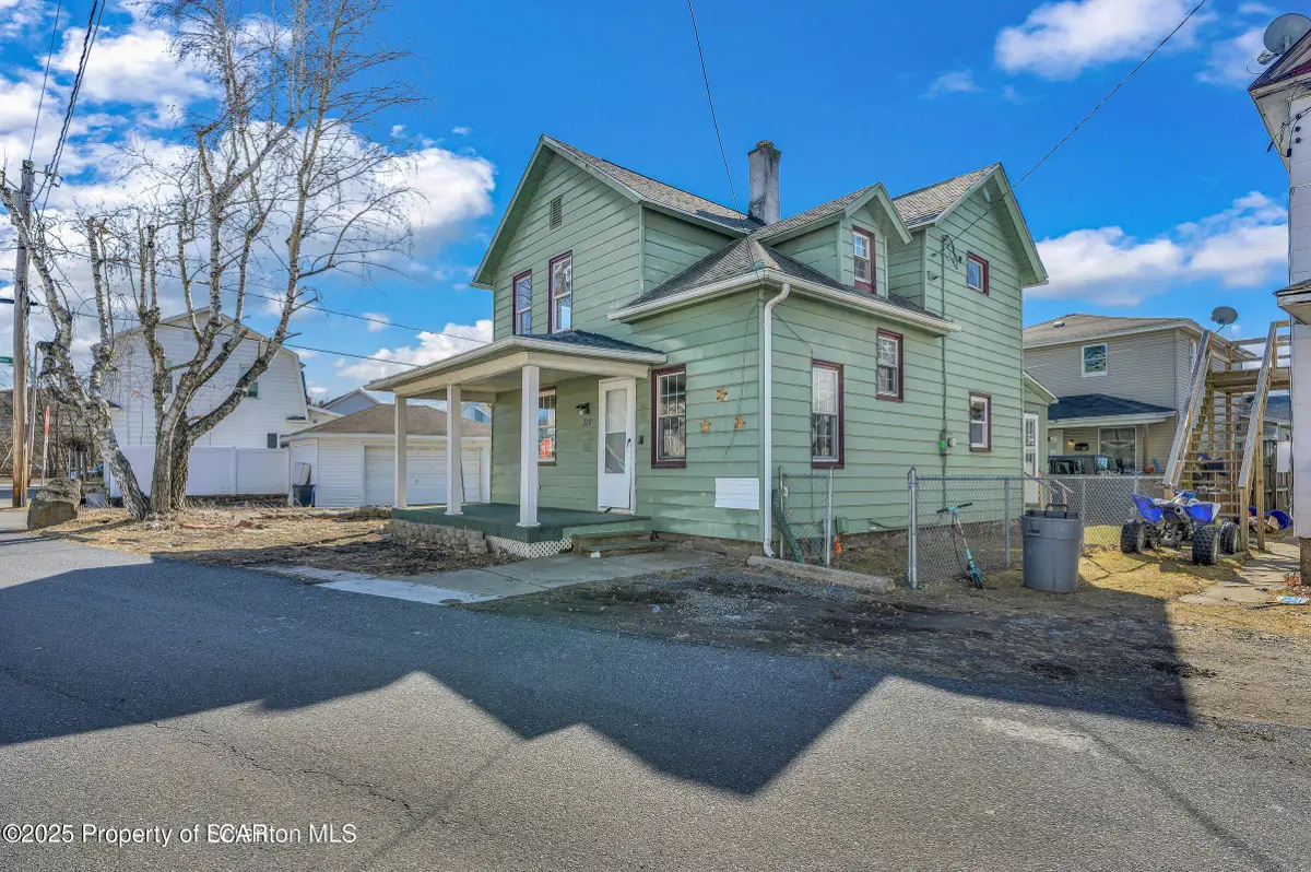 319 Union Street, Peckville in Peckville