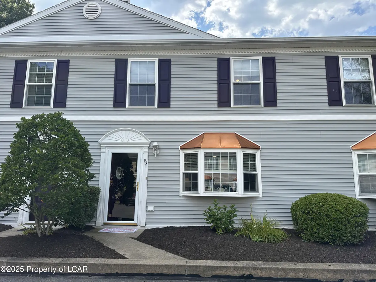 93 Patriot Circle, Mountain Top in Mountain Top