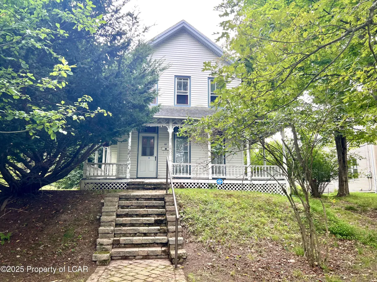 37 Rice Street, Dallas in Dallas