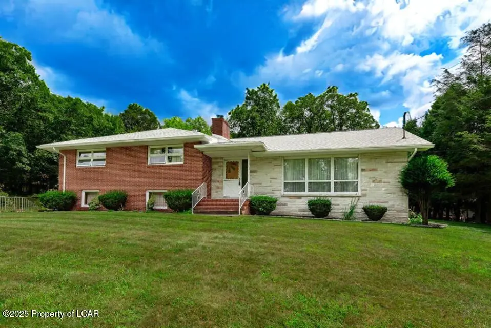44 Yeager Road, Mountain Top in Mountain Top
