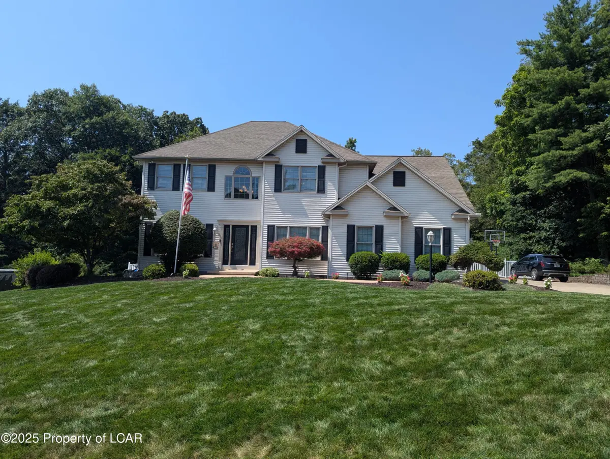 1 Fern Ridge Court, Shavertown in Shavertown