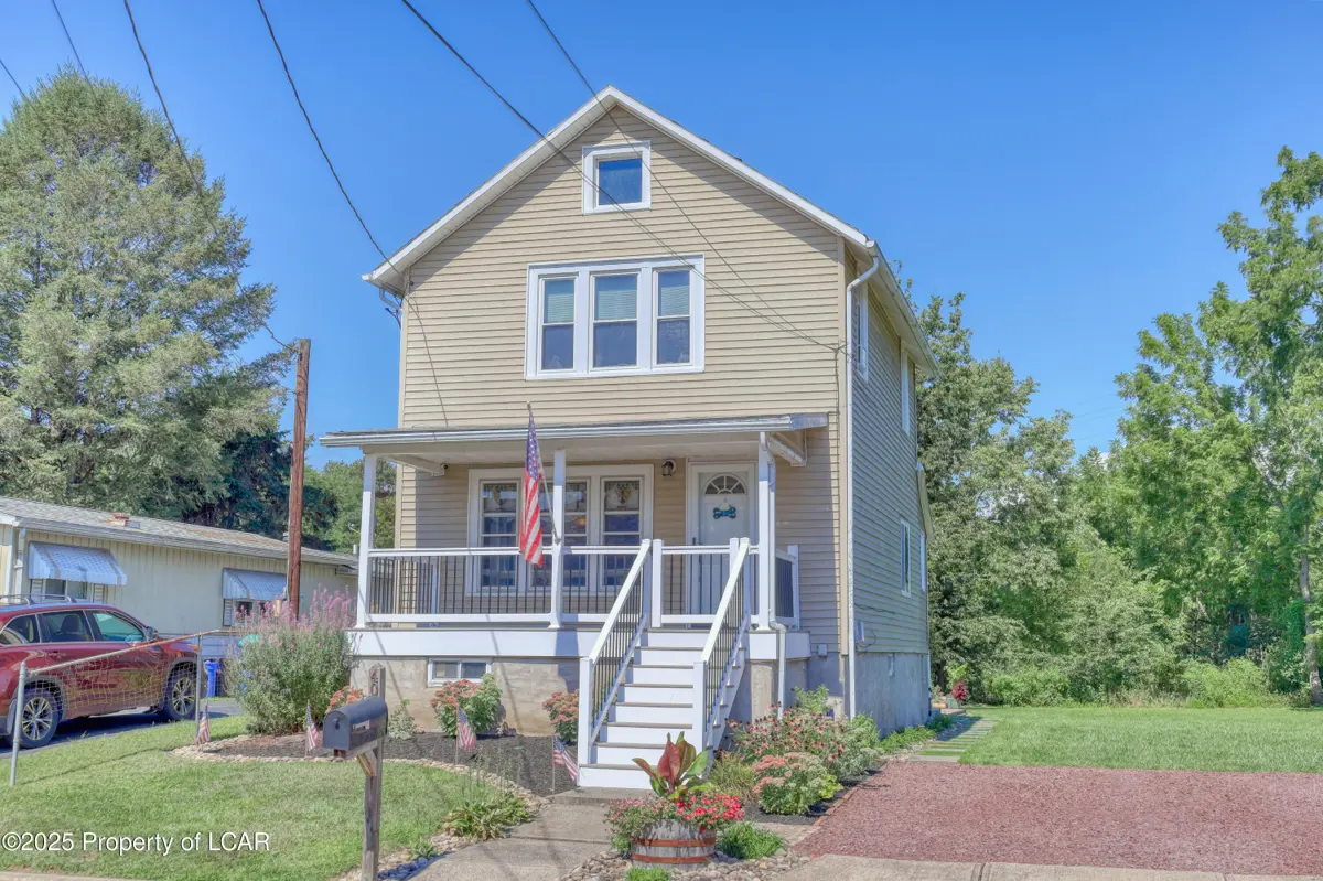 40 Kniffen Street, Hanover Township in Hanover Township