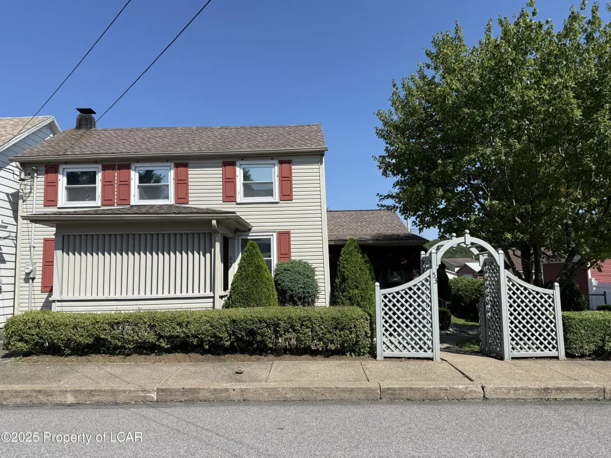 53 Dean Street, Beaver Meadows in Beaver Meadows