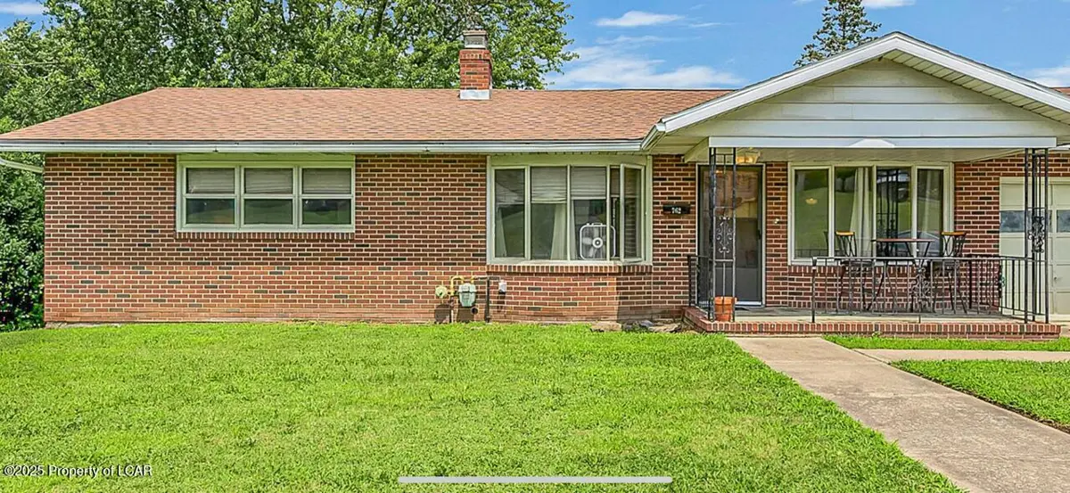 762 N Valley Avenue, Olyphant in Olyphant