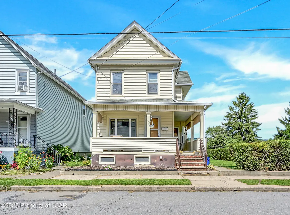 421 First Street, Hanover Township in Hanover Township