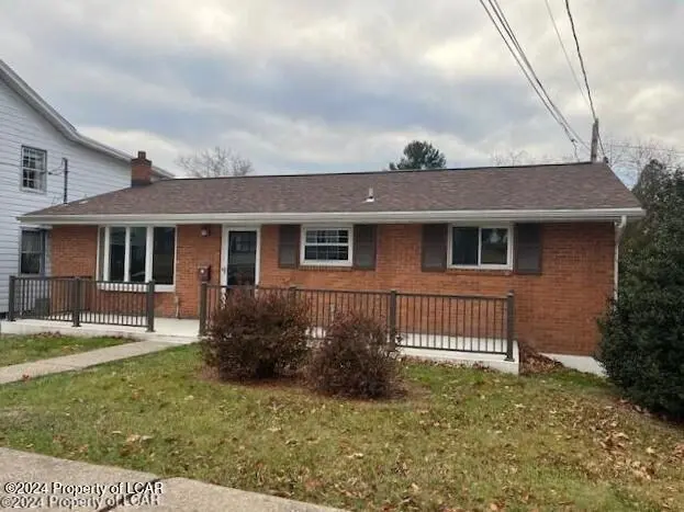 58 Spring Street, Weatherly in Weatherly