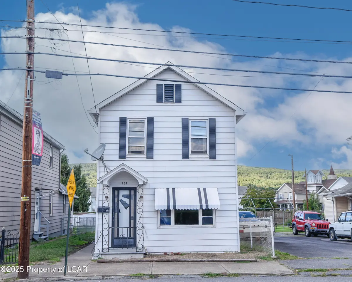 257 Main Street, Duryea in Duryea