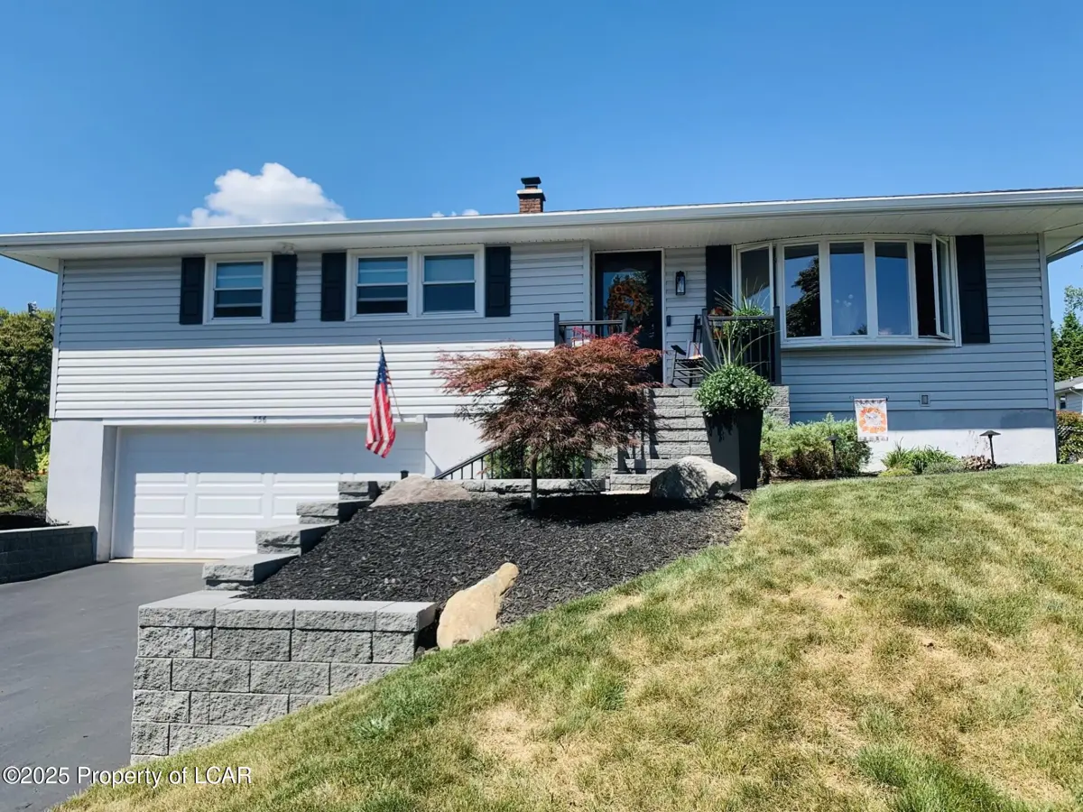 356 Greenpond Road, Shavertown in Shavertown