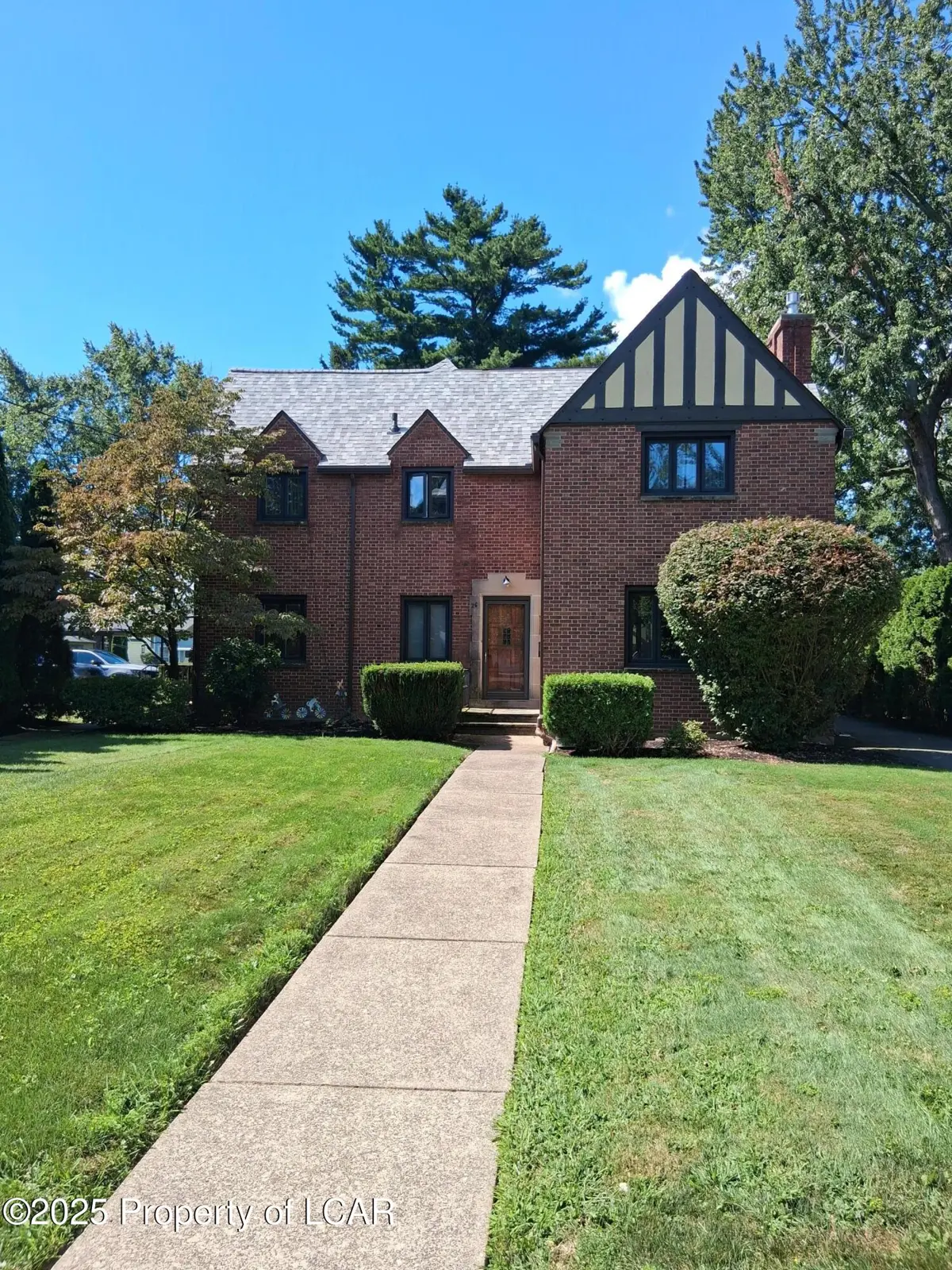 26 Yeager Avenue, Forty Fort in Forty Fort