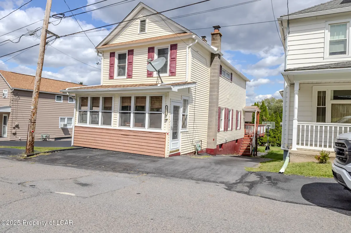 85 Hilldale Avenue, Plains in Plains