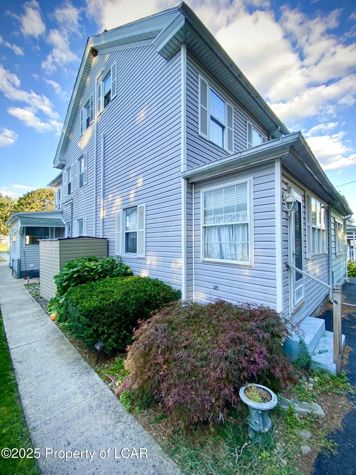 203 Railroad Street, Delano in Delano