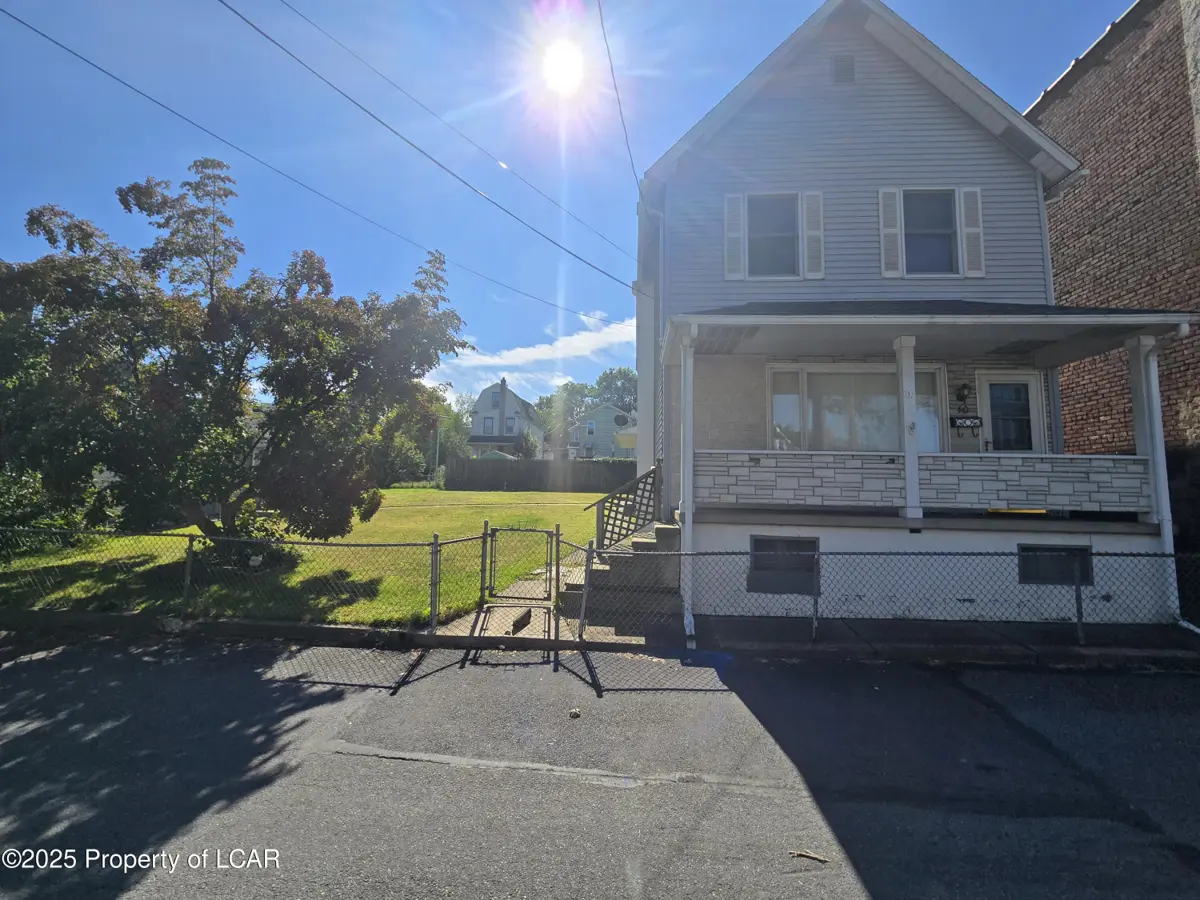 40 Lanning Lane, Wilkes-Barre in Wilkes-Barre