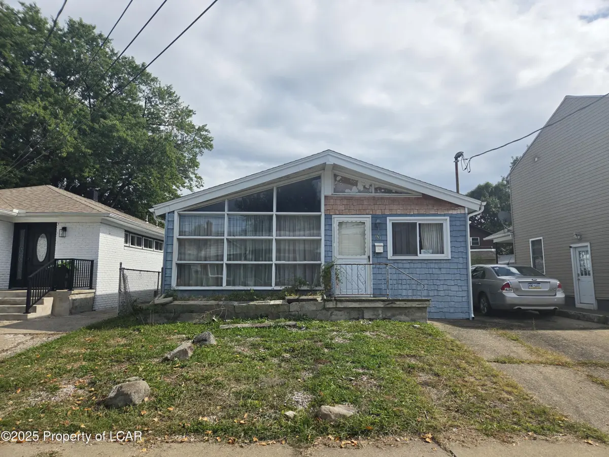 96 N Dawes Avenue, Kingston in Kingston